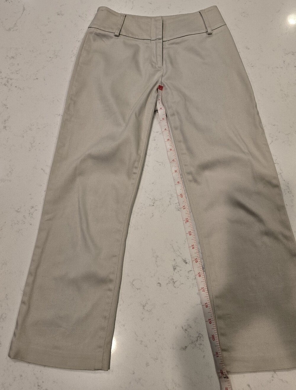 Bebe Cropped Khaki Tan Pants Y2K | Pedal Pushers | Office Siren | Size 0 - Picture 5 of 7
